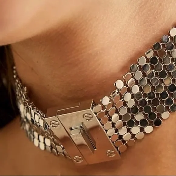 FREE PEOPLE Magic Choker in Gold Tone 16.5”
NWT - Picture 3 of 4